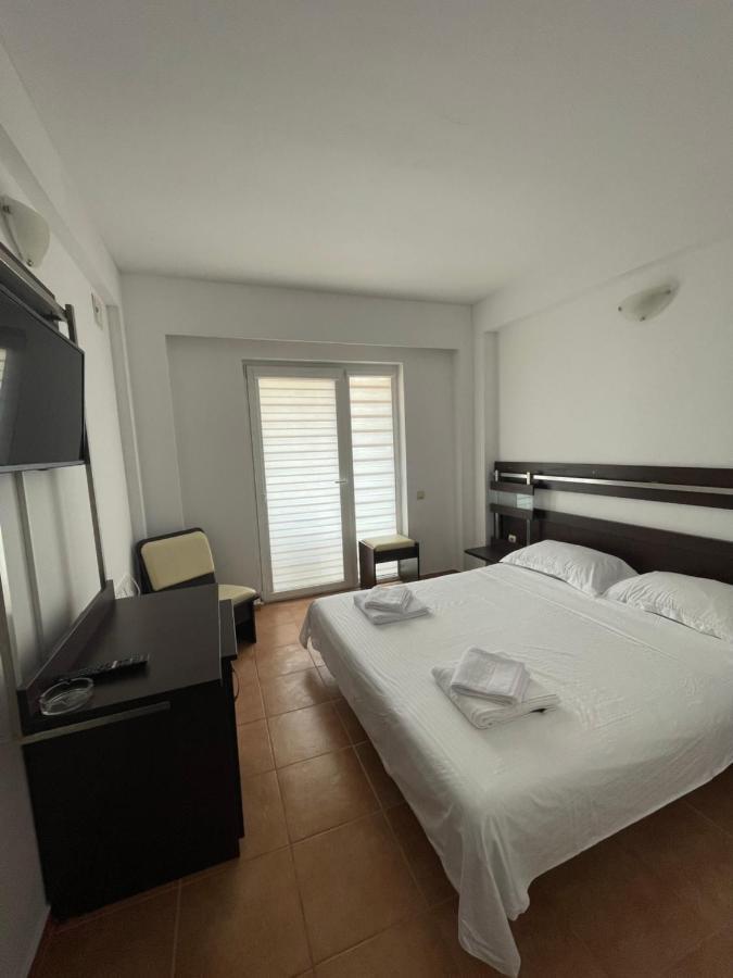 Dekor Hotel Costinesti Bagian luar foto