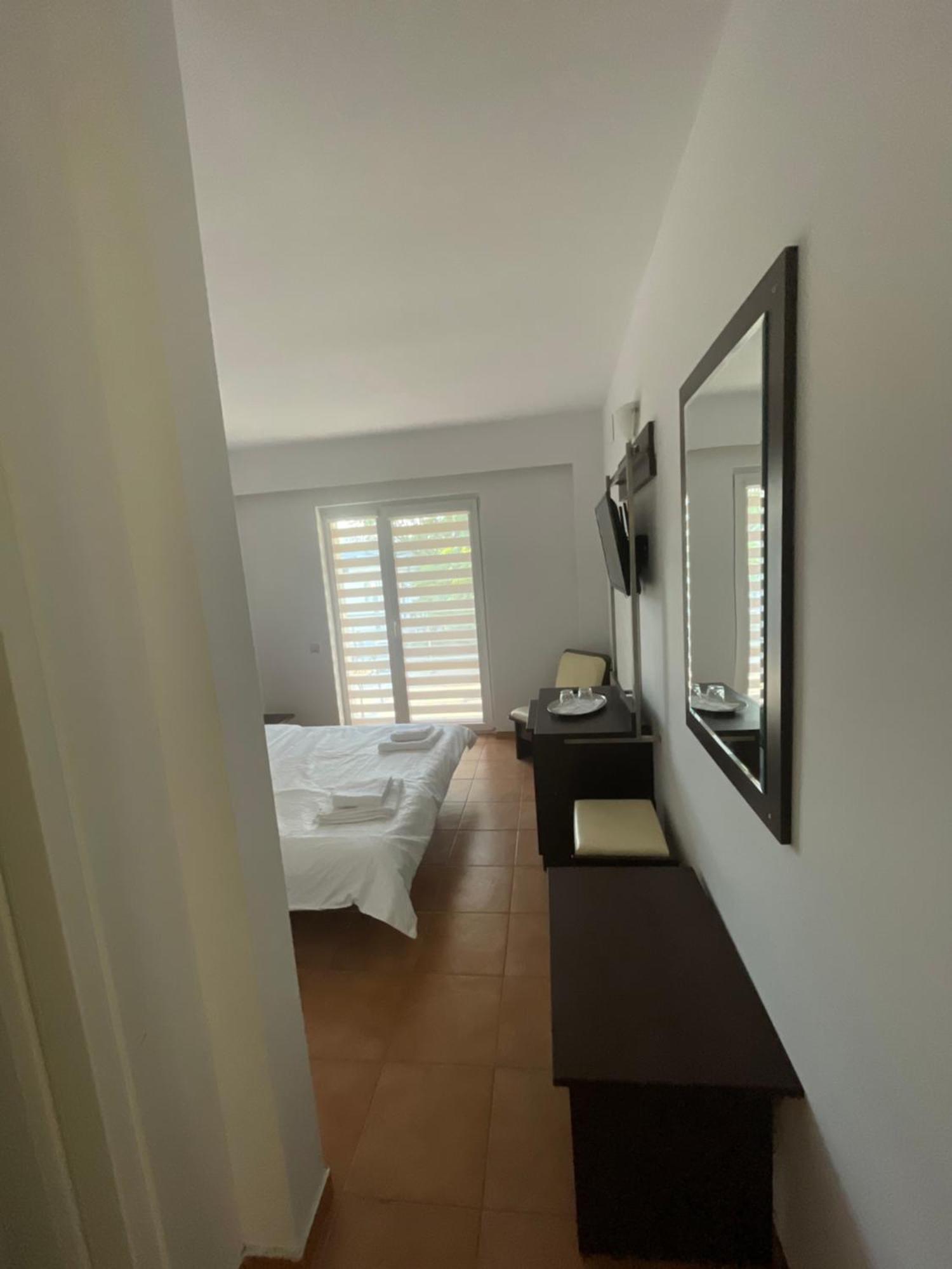 Dekor Hotel Costinesti Bagian luar foto