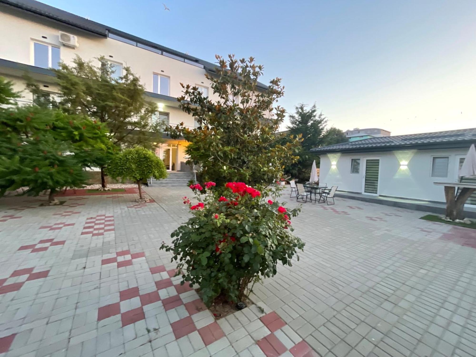 Dekor Hotel Costinesti Bagian luar foto