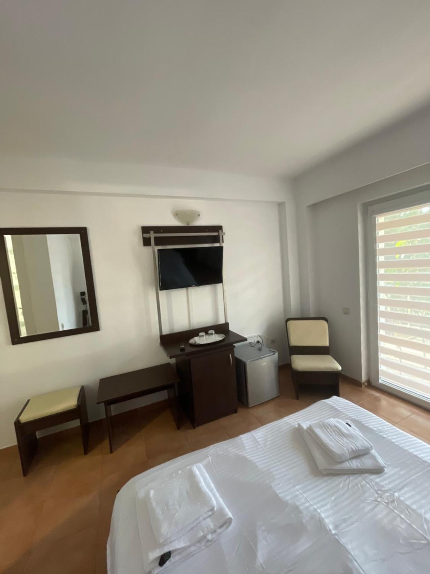 Dekor Hotel Costinesti Bagian luar foto